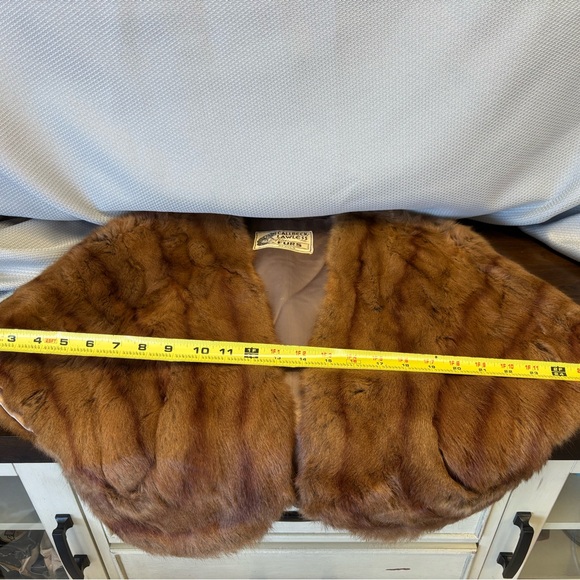 Vintage 40’s Callbeck-Lawless Inc. Golden Mink Stole/Wrap impeccable condition. - Picture 4 of 4